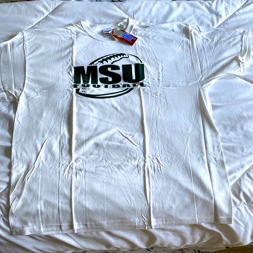 Vintage Michigan State 🏈 T-Shirt NWT - Picture 1 of 5